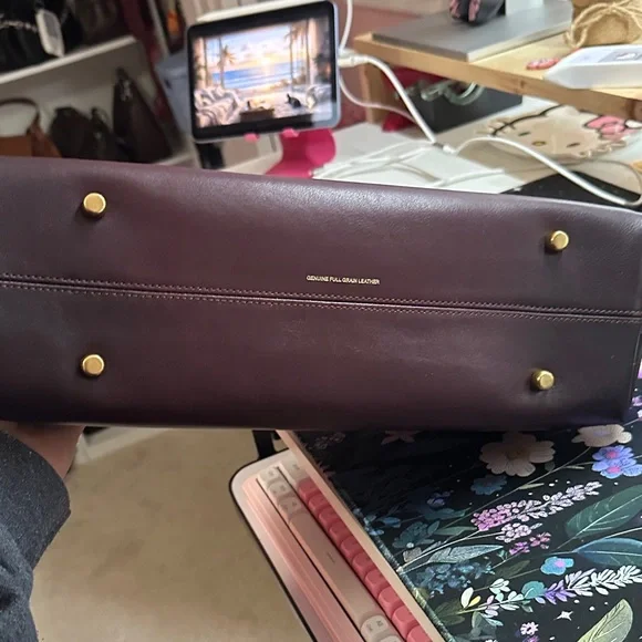 Coach empire 34 in Merlot - Picture 3 of 8